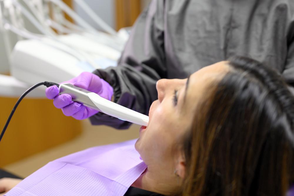 What to Expect During a Dental Exam With an Intra-Oral Camera
